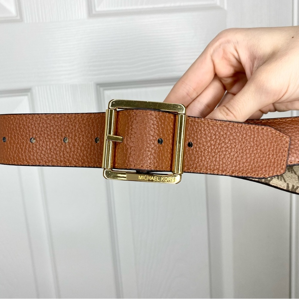 Michael Kors Reversible Logo MK Tan Brown Leather Belt Gold Size Small NWOT - Picture 4 of 15